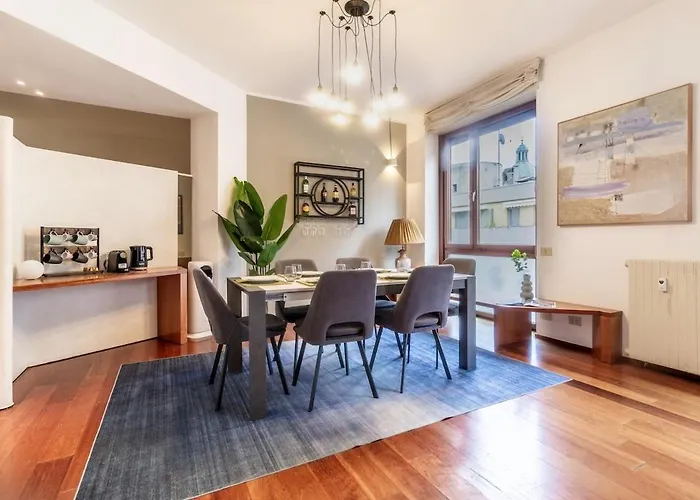 Duomo Square 3br Apartman *