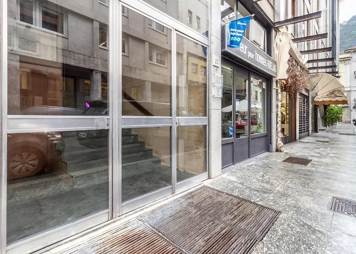 Duomo Square 3br Apartamento *