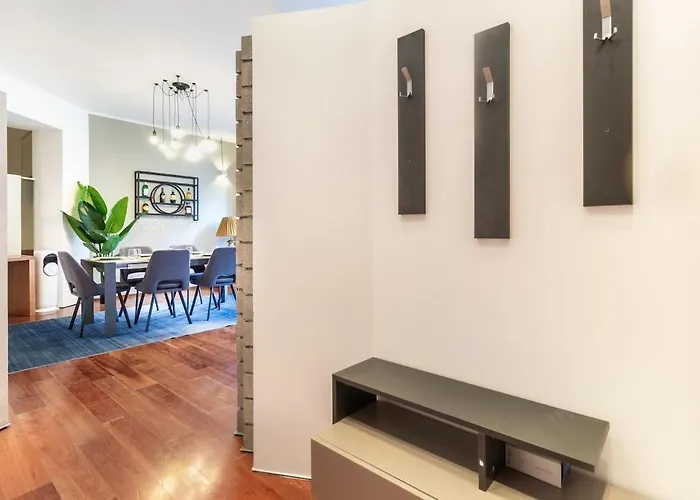 Duomo Square 3br * Como