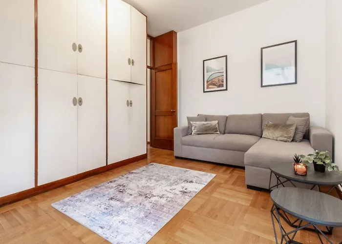 Duomo Square 3br