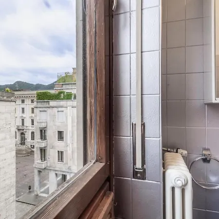 Duomo Square 3br Apartment